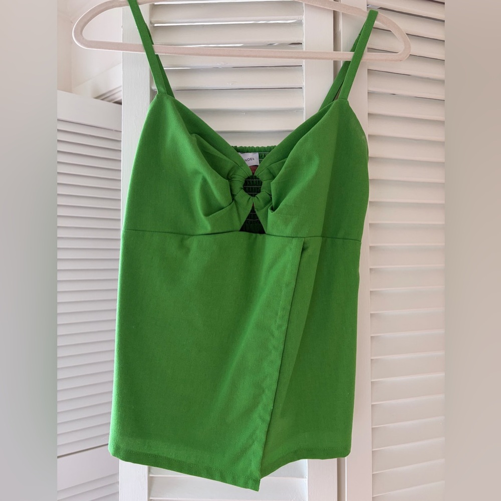Green Sleeveless Top